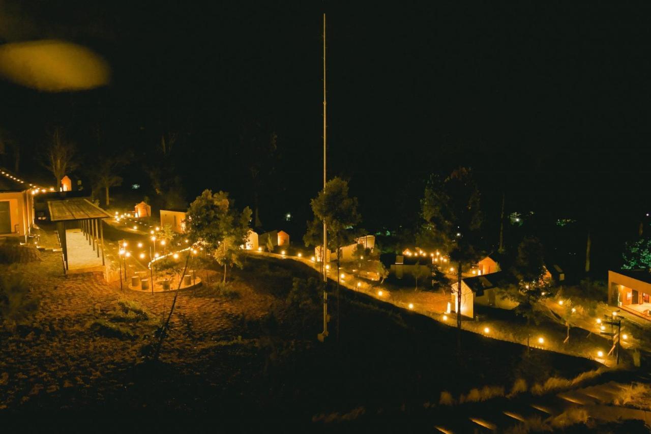 Bobocabin Gunung Mas, Puncak Hotel Tagalbato Exterior photo